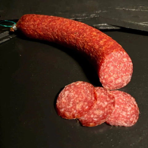 Salami mit geröstetem Knoblauch
