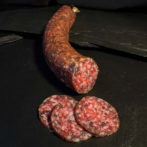 Salami mit geröstetem Sesam